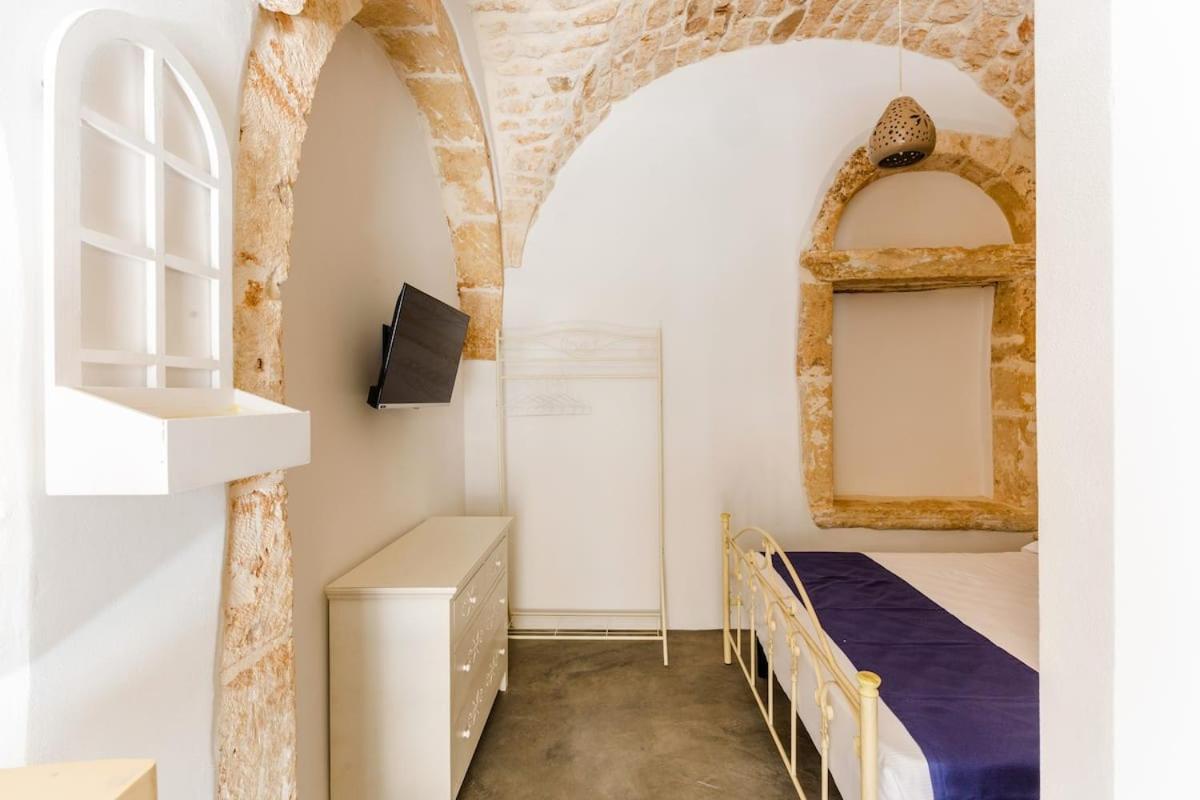 La Finestra Dimora Charme Hotel Ceglie Messapica Buitenkant foto